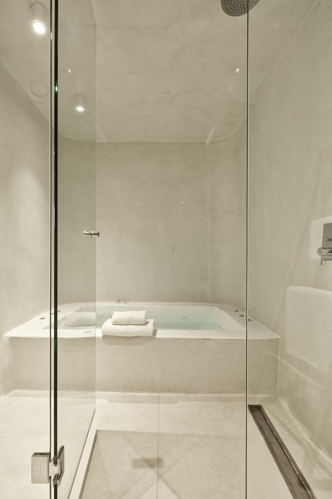 Cosmopolitan Suites, Luxury Hotel in Santorini, Greece | SLH